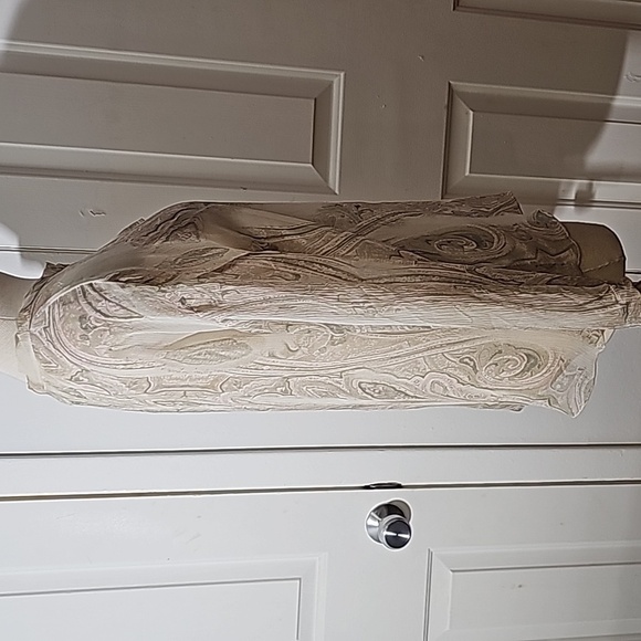 Silk Chiffon Newport News, Y2K blouse. Size 12. Paisley‎ moss green/light pink. - Picture 5 of 9